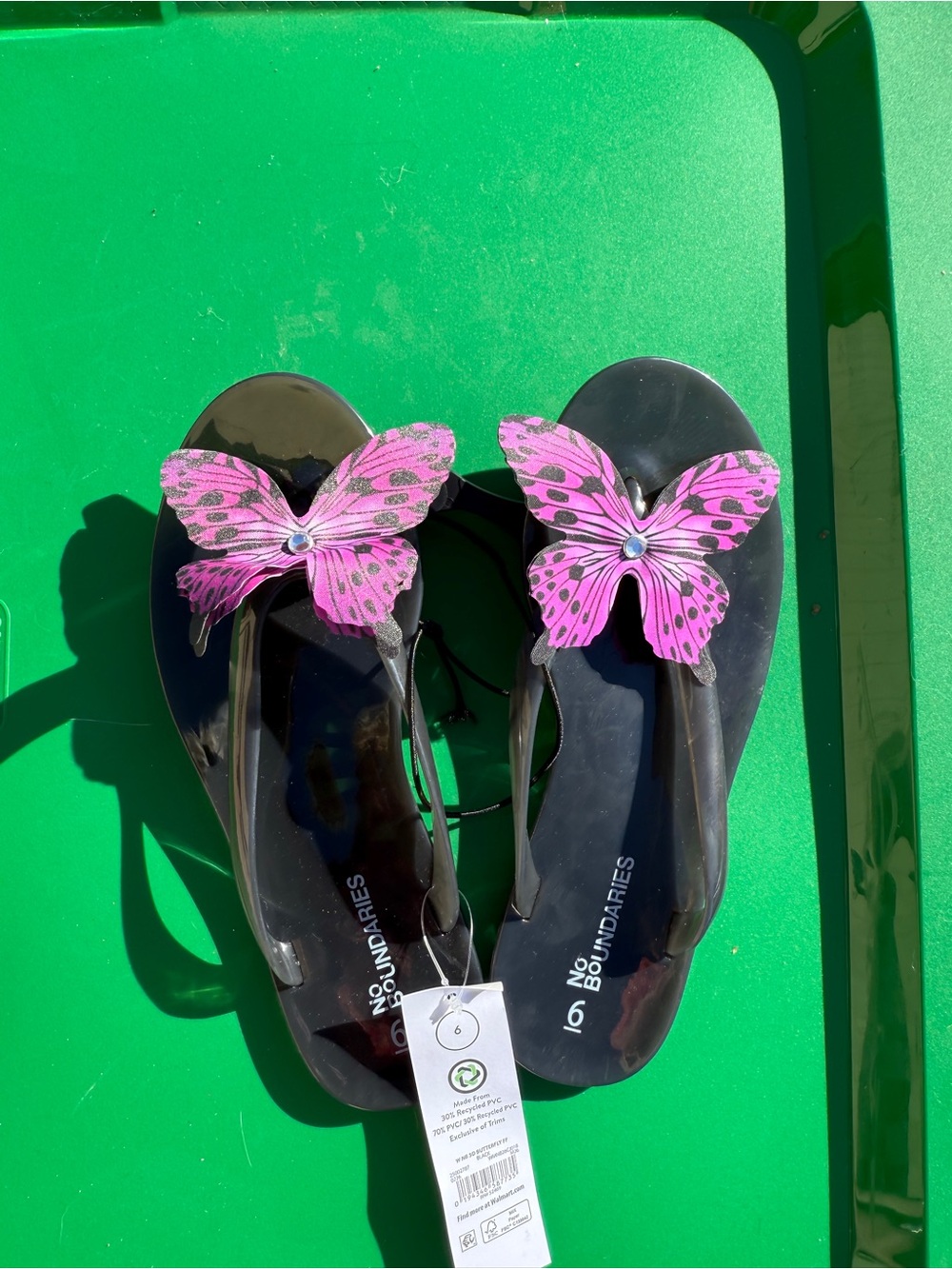 No Boundaries Black Jelly Sandals with Pink Butterfly Accent Women’s Sz 6